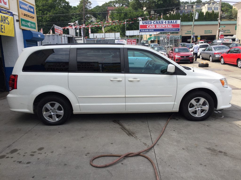 Used - Dodge Grand Caravan SXT MiniVan for sale in Staten Island NY