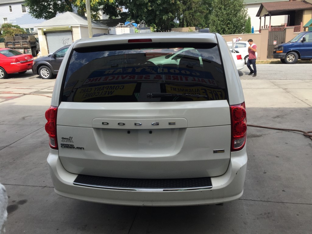 Used - Dodge Grand Caravan SXT MiniVan for sale in Staten Island NY