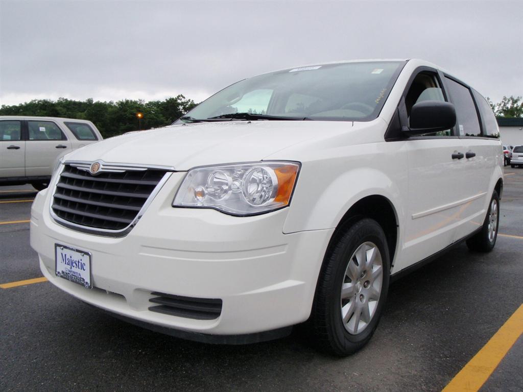 offers Used Car for Sale 2008 Chrysler Town & Country MiniVan 8,690.00