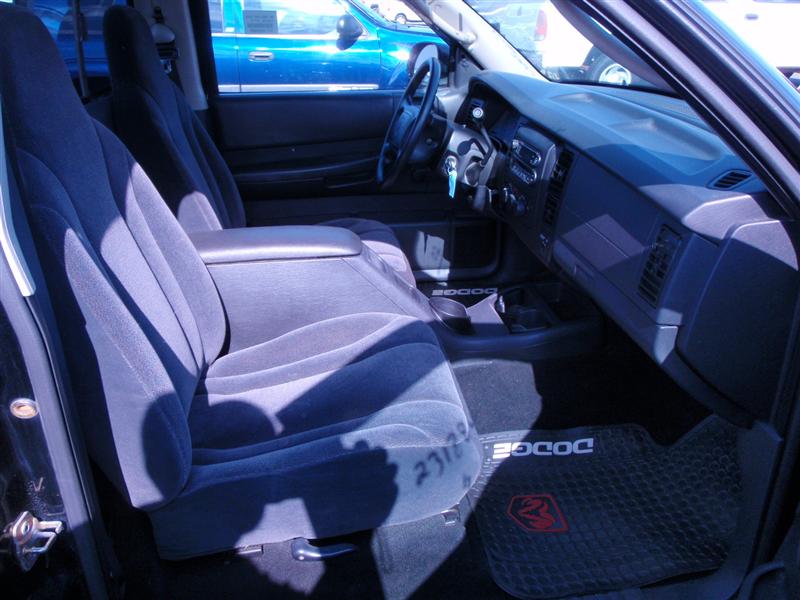 Pre-owned Car DakotaDodge