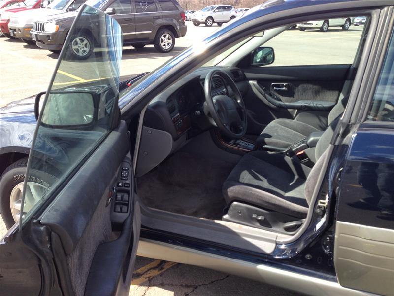 Pre-owned Car Outback AWDSubaru