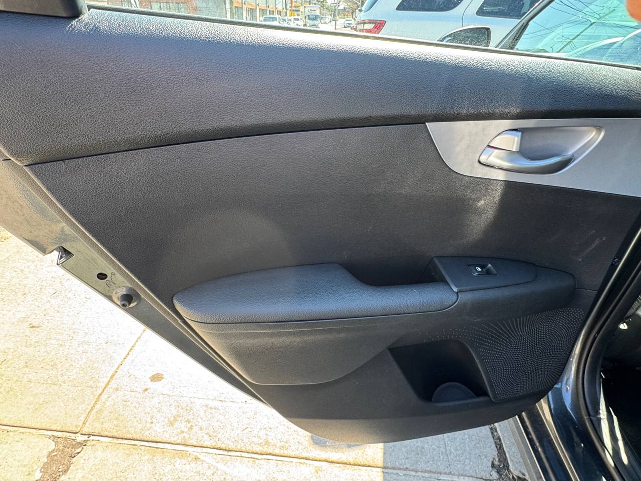 Used - Kia Forte LXS SEDAN for sale in Staten Island NY