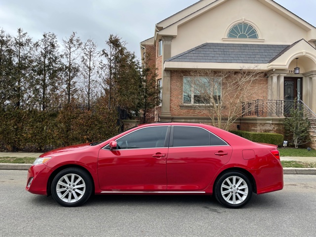 Used - Toyota Camry XLE Sedan for sale in Staten Island NY