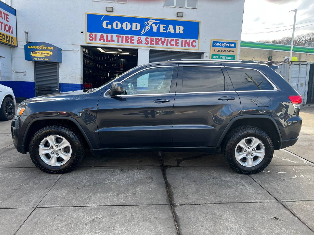 Used - Jeep Grand Cherokee Laredo 4x4 SUV for sale in Staten Island NY