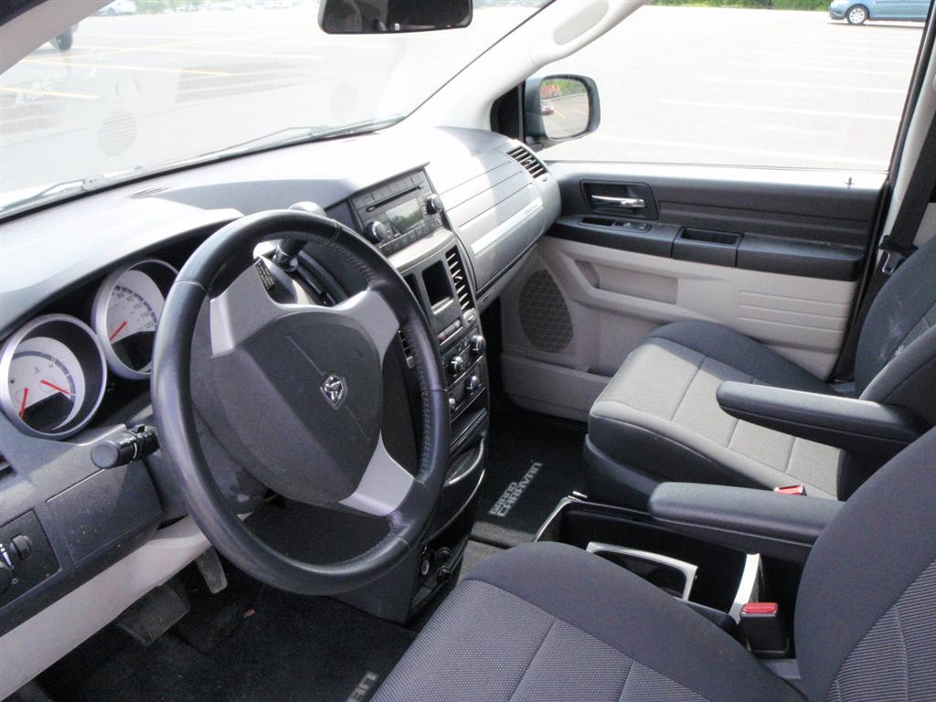 Pre-owned Car Grand Caravan SEDodge