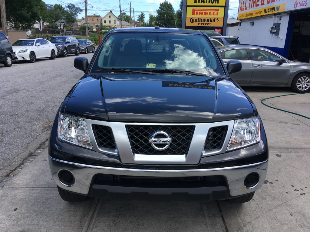 Used - Nissan Frontier SV 4x4 Crew Cab Truck for sale in Staten Island NY