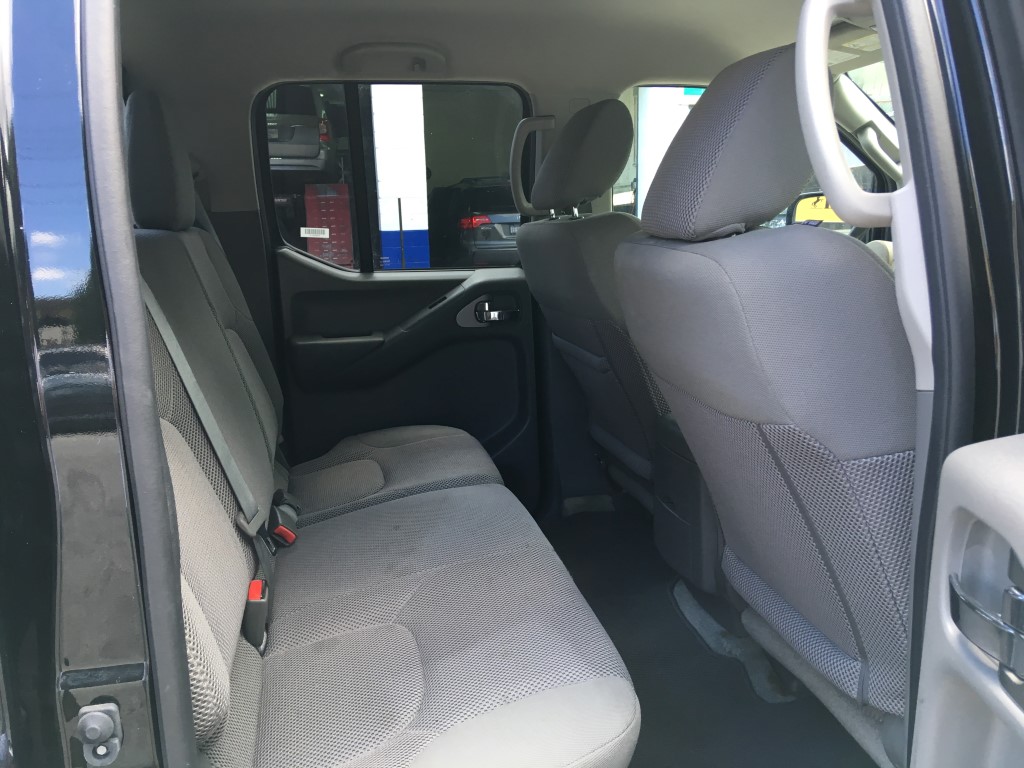 Used - Nissan Frontier SV 4x4 Crew Cab Truck for sale in Staten Island NY