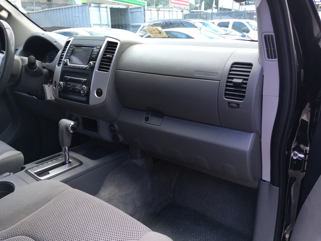 Used - Nissan Frontier SV 4x4 Crew Cab Truck for sale in Staten Island NY