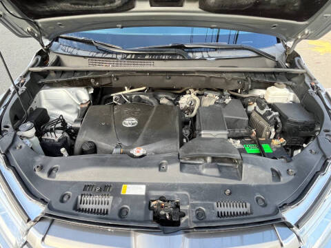 Used - Toyota HIGHLANDER LE SUV for sale in Staten Island NY