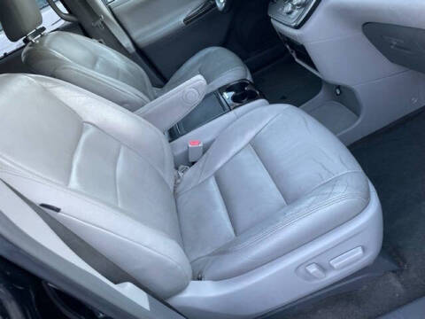 Used - Toyota Sienna XLE Minivan for sale in Staten Island NY