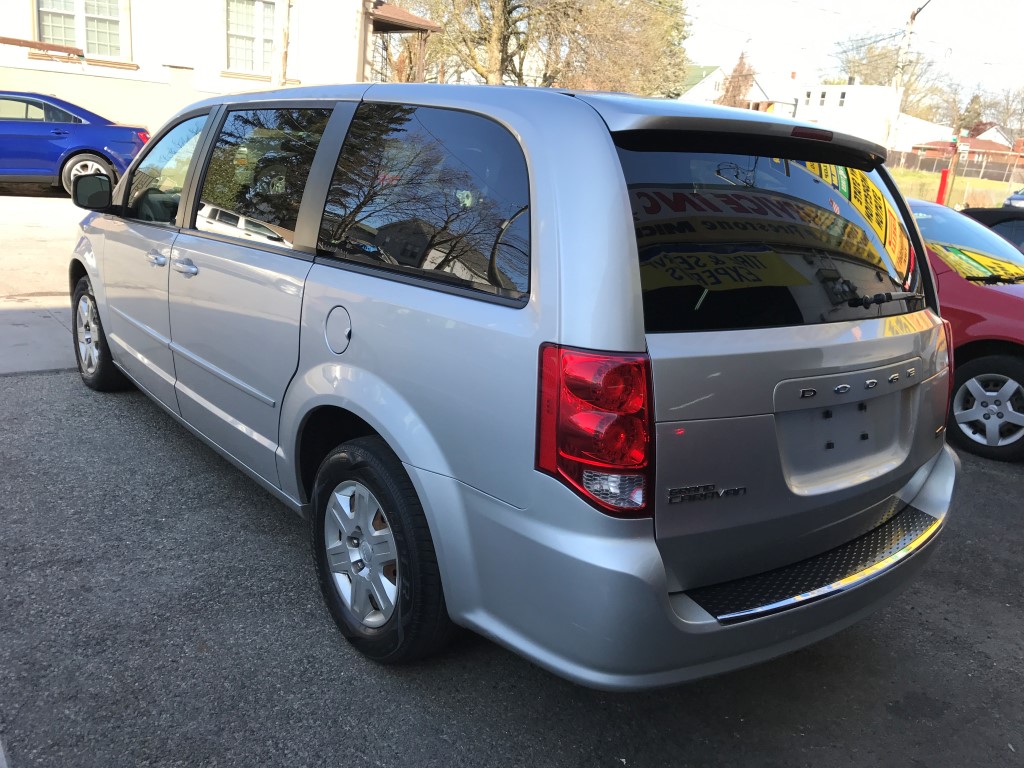 Used 2011 Dodge Caravan SXT MiniVan 8,990.00