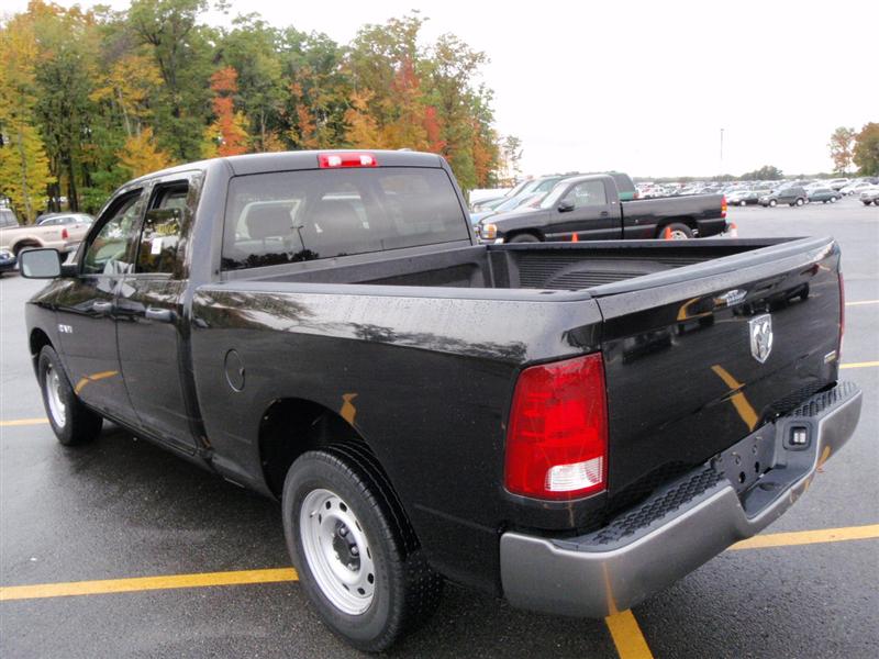 Pre-owned Car Ram 1500Dodge