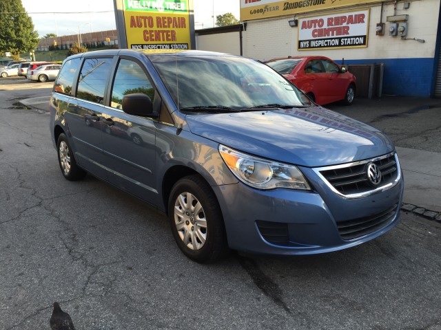 Used - Volkswagen Routan  S MiniVan for sale in Staten Island NY