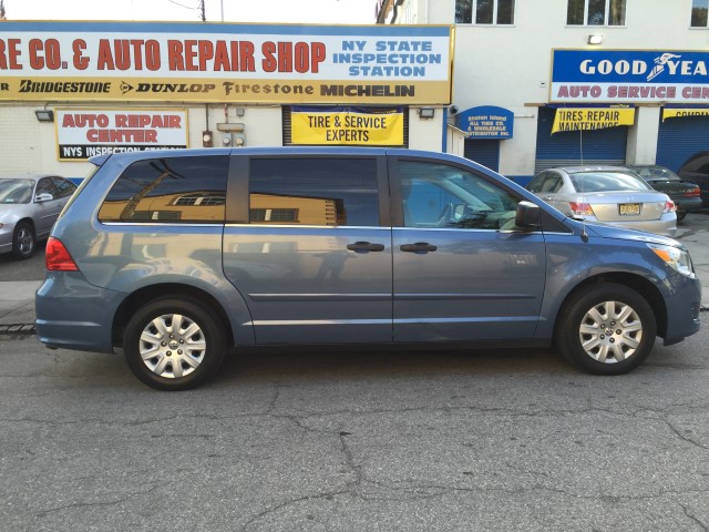 Used - Volkswagen Routan  S MiniVan for sale in Staten Island NY
