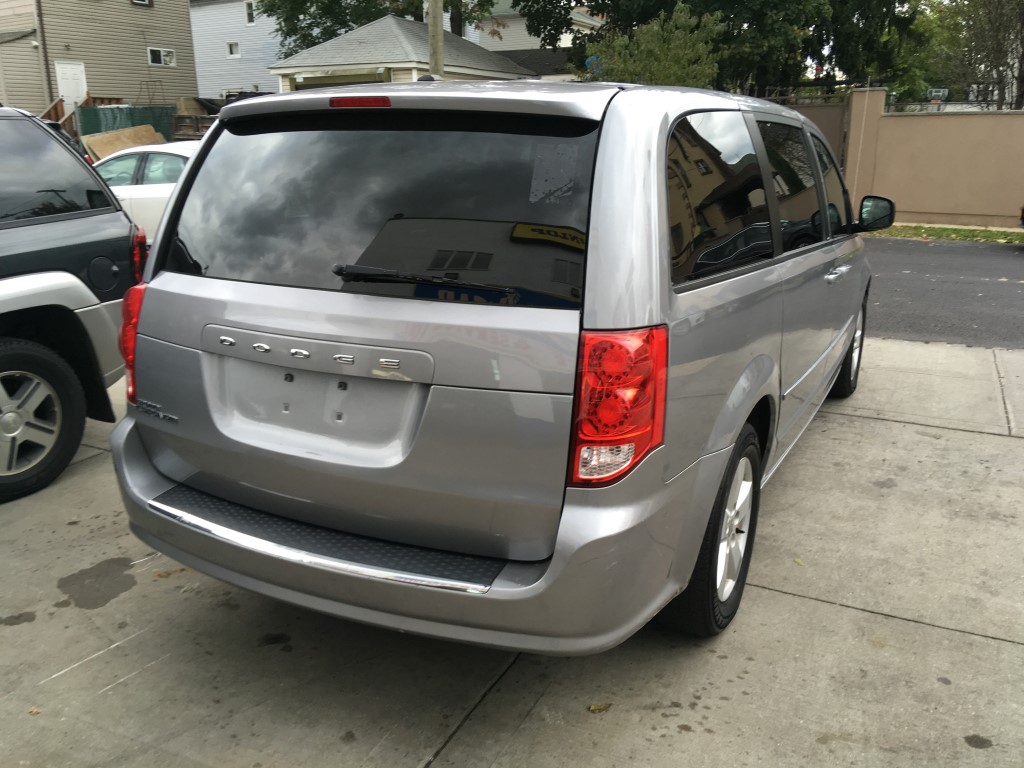 Used - Dodge Grand Caravan SE Minivan for sale in Staten Island NY