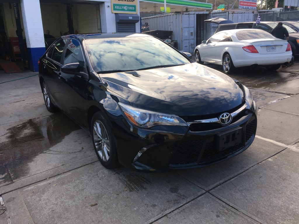 Used - Toyota Camry SE Sedan for sale in Staten Island NY