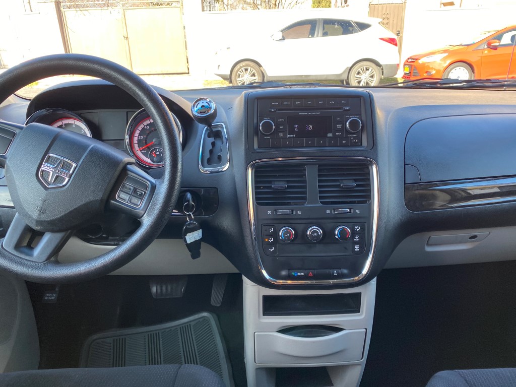 Used - Dodge Grand Caravan SE Minivan for sale in Staten Island NY