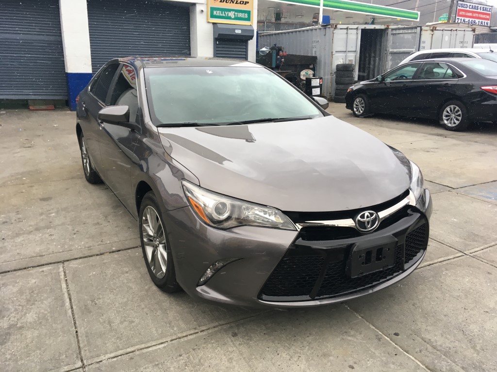 Used - Toyota Camry SE Sedan for sale in Staten Island NY