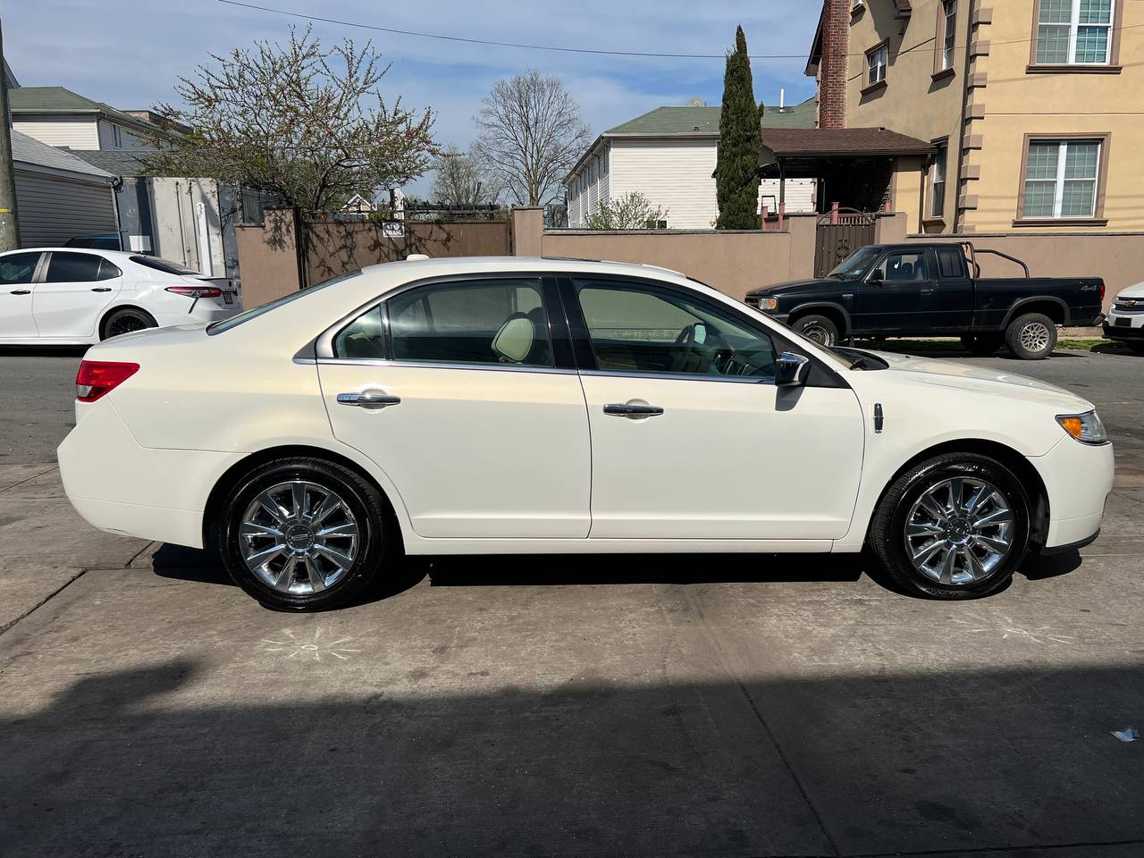 Used - Lincoln MKZ Base AWD Sedan for sale in Staten Island NY