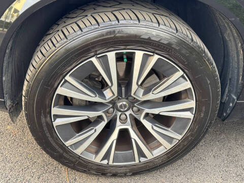 Used - Volvo XC90 T5 Momentum SUV for sale in Staten Island NY