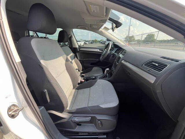 Used - Volkswagen e-Golf SE Hatchback for sale in Staten Island NY