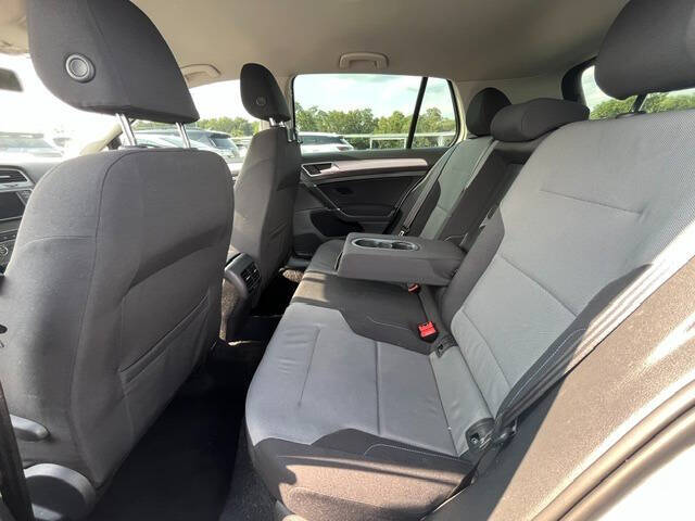 Used - Volkswagen e-Golf SE Hatchback for sale in Staten Island NY