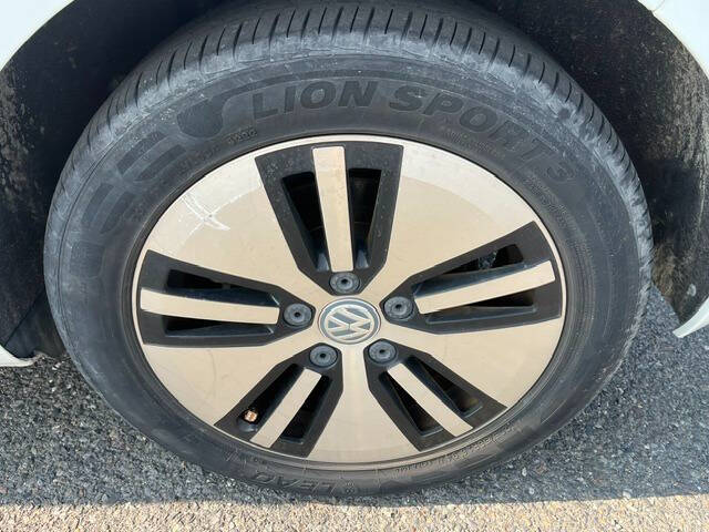 Used - Volkswagen e-Golf SE Hatchback for sale in Staten Island NY