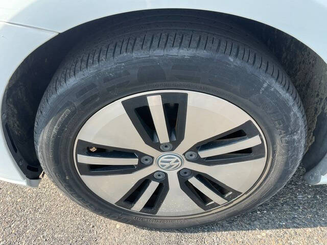 Used - Volkswagen e-Golf SE Hatchback for sale in Staten Island NY