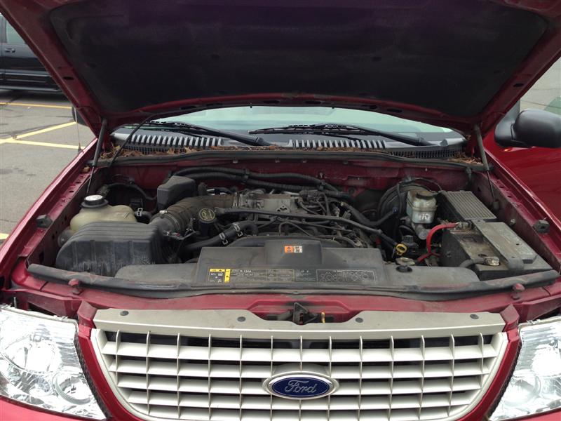 Pre-owned Car ExplorerFord