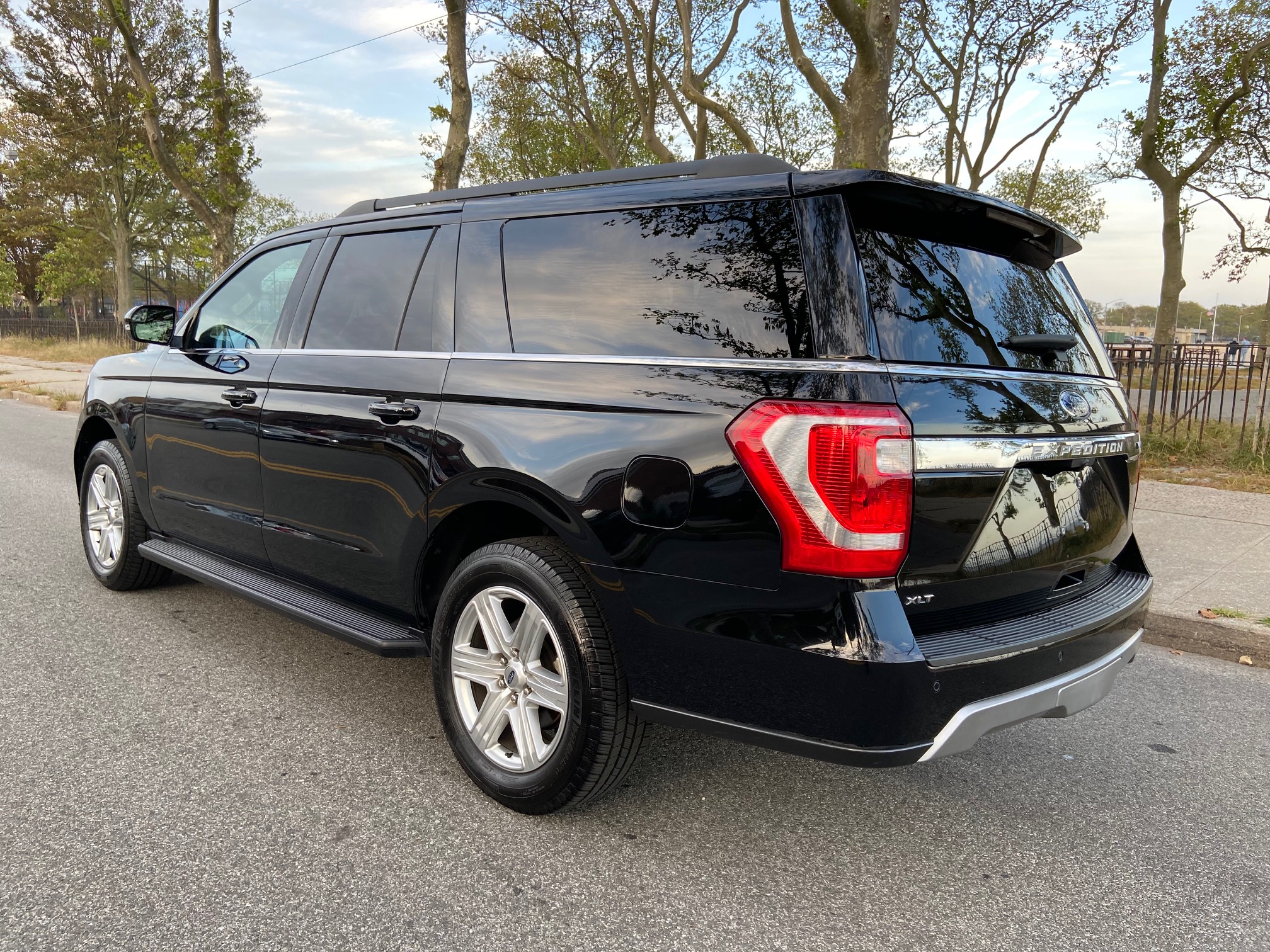 Used - Ford Expedition MAX XLT SUV for sale in Staten Island NY