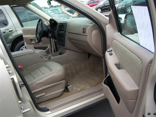 Pre-owned Car Explorer XLSFord