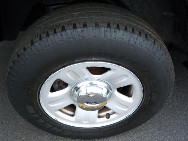 Pre-owned Car Explorer XLSFord