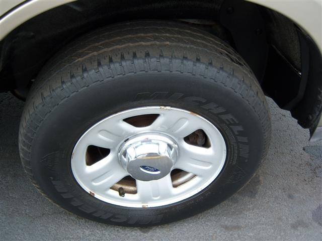 Pre-owned Car Explorer XLSFord