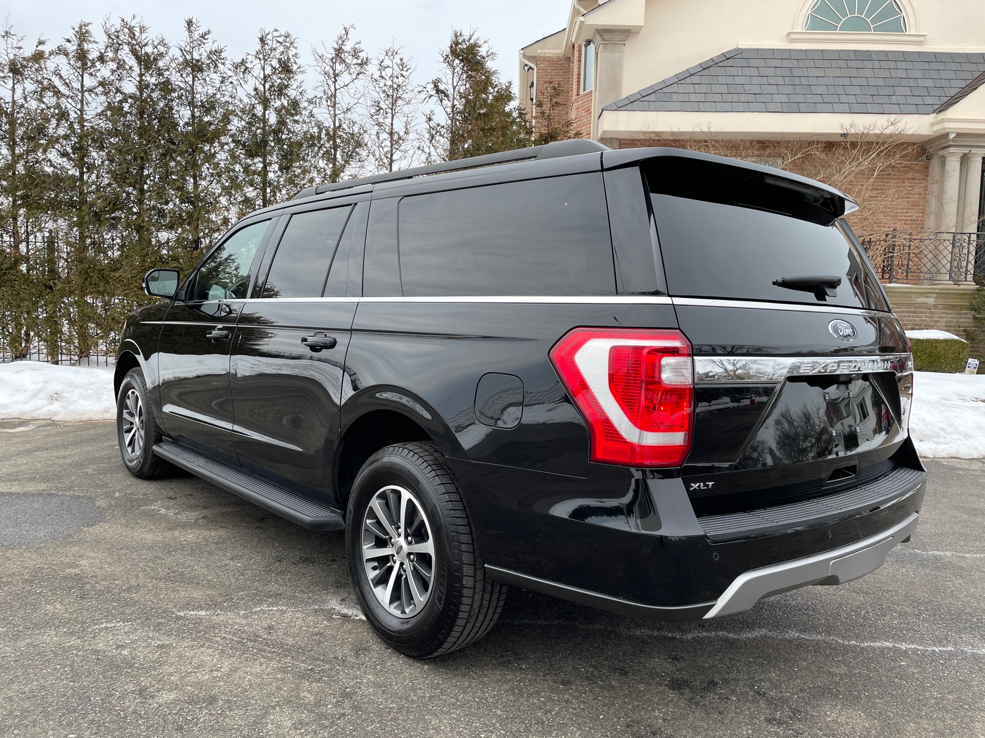 Used 2018 Ford Expedition MAX XLT SUV 28,690.00