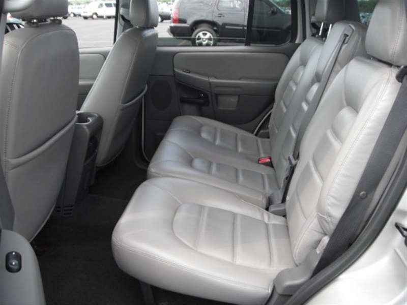 Pre-owned Car Explorer XLTFord