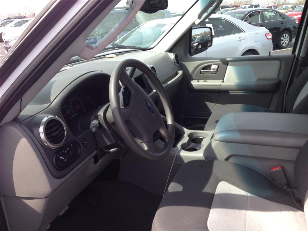 Pre-owned Car Expedition XLTFord