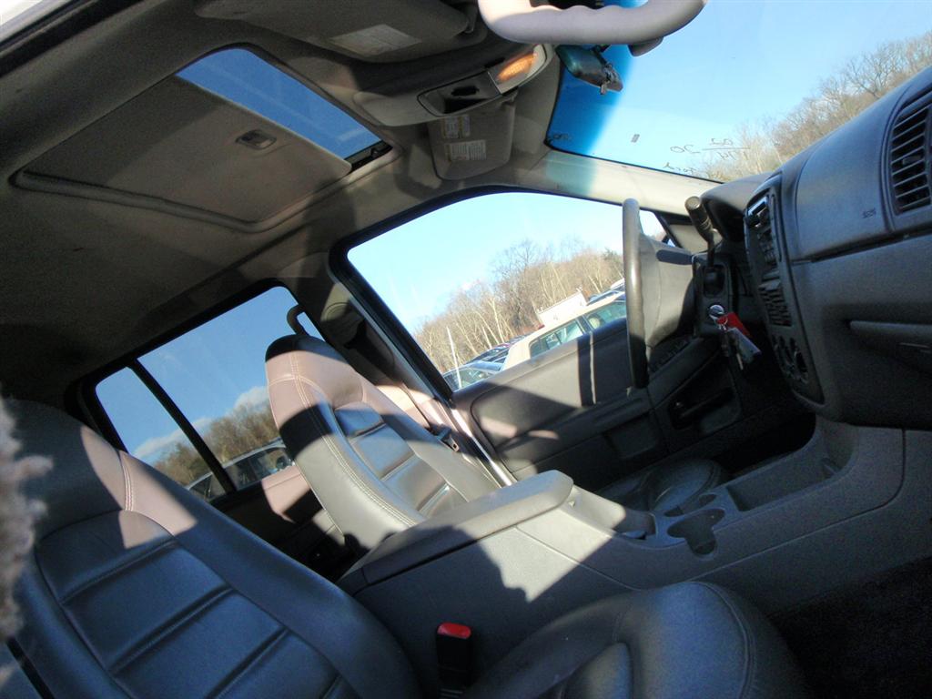 Pre-owned Car Explorer XLTFord