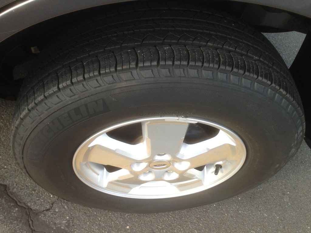 Pre-owned Car EscapeFord