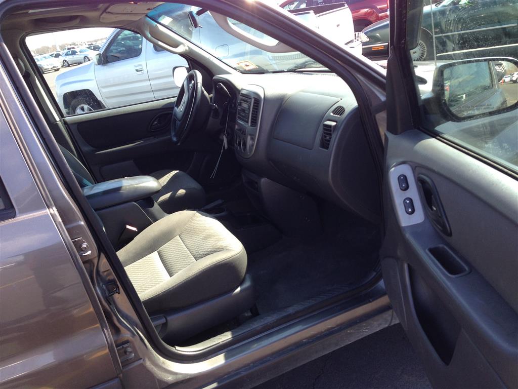 Pre-owned Car Escape XLTFord