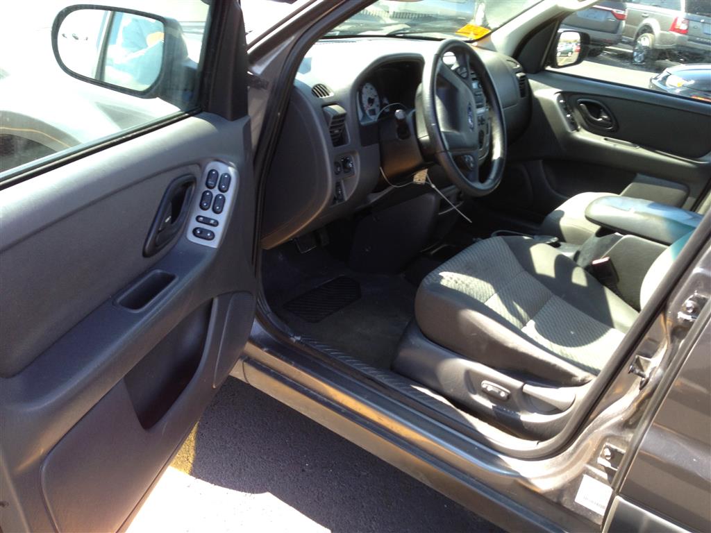 Pre-owned Car Escape XLTFord