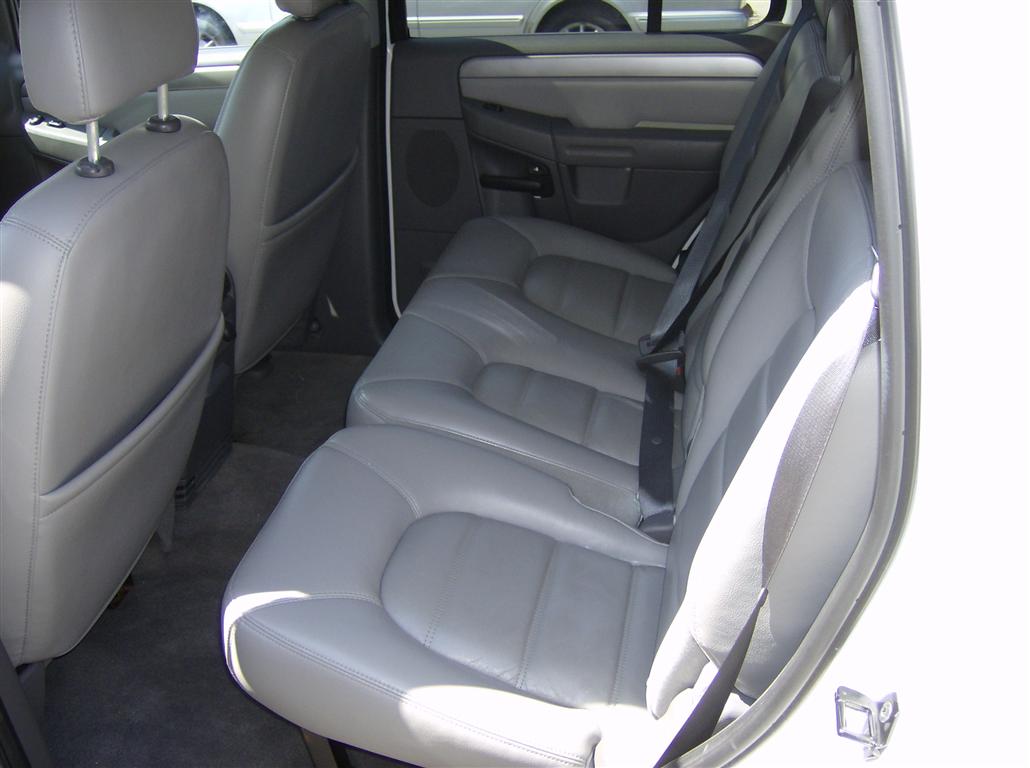 Pre-owned Car Explorer XLTFord