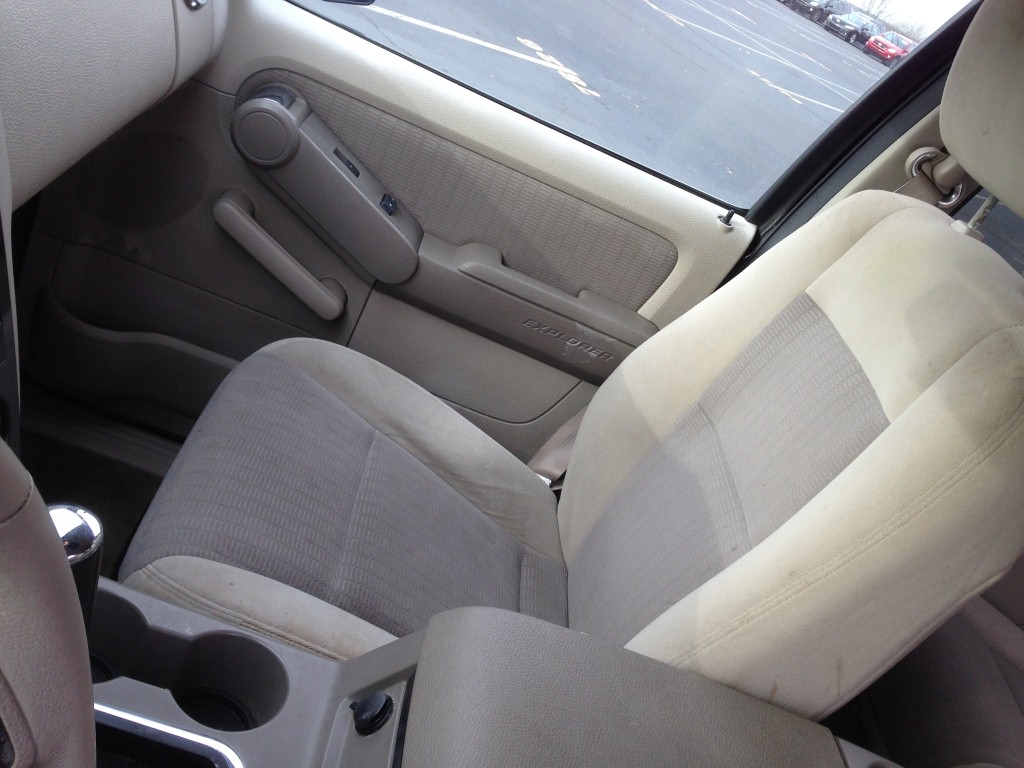 Pre-owned Car Explorer XLTFord