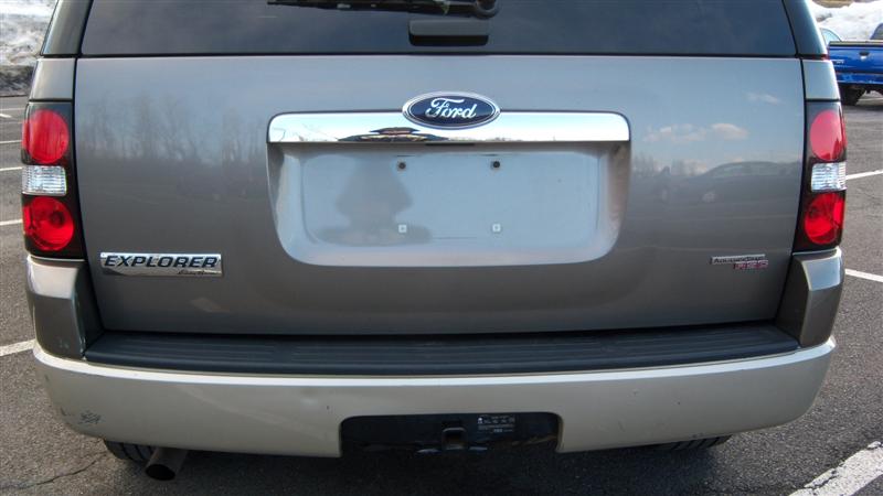 Pre-owned Car ExplorerFord