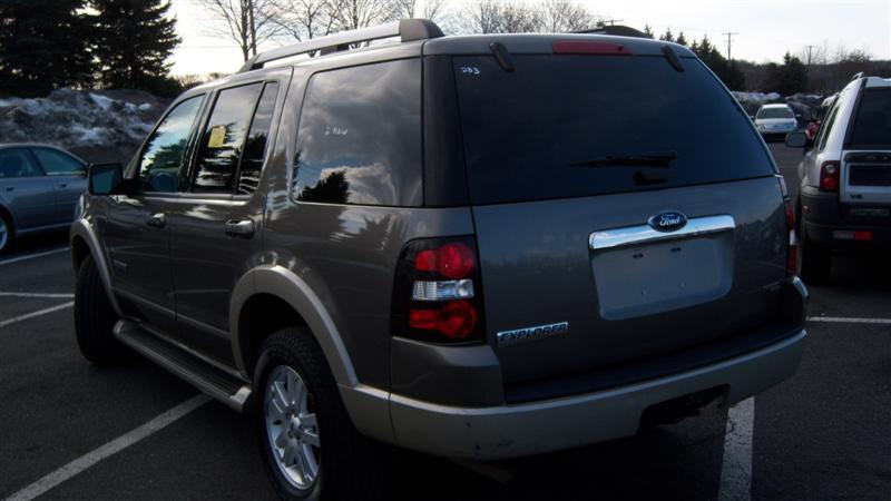 Pre-owned Car ExplorerFord