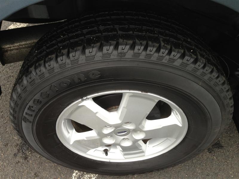 Pre-owned Car EscapeFord