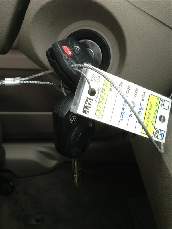 Pre-owned Car EscapeFord