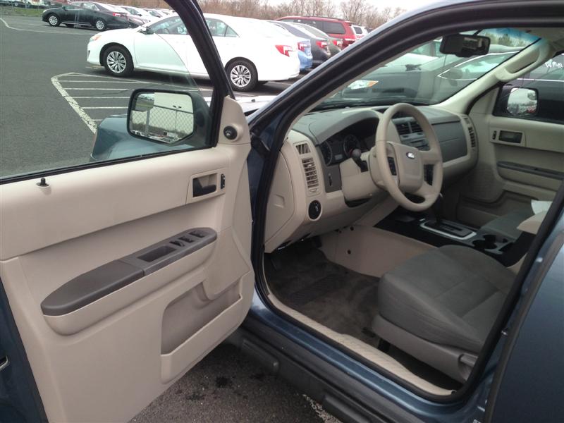 Pre-owned Car EscapeFord