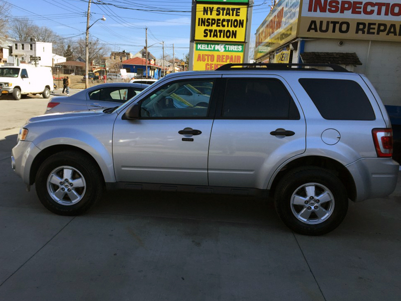 Used - Ford Escape XLT SPORT UTILITY 4-DR for sale in Staten Island NY