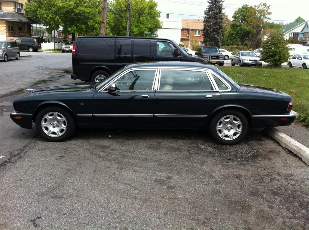 2001 Jaguar XJ8 Vanden Plas Sedan for sale in Brooklyn, NY