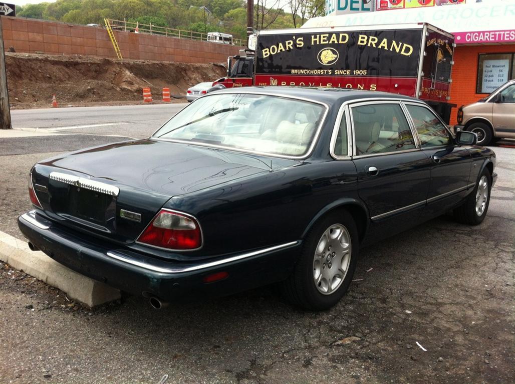 2001 Jaguar XJ8 Vanden Plas Sedan for sale in Brooklyn, NY